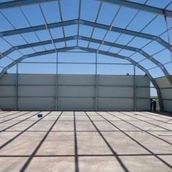 The first row of corrugated sheeting is ready.