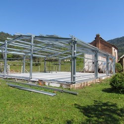 mounting the purlins of the facade, all purlins are made from cold formed steel and are galvanized